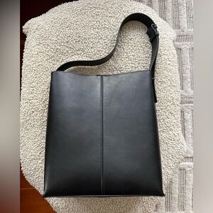 MANGO | Faux leather tote